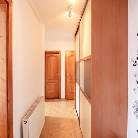 Viky'S Apartment Győr Exteriör bild