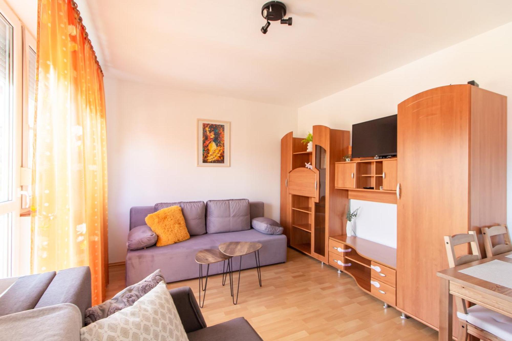 Viky'S Apartment Győr Exteriör bild